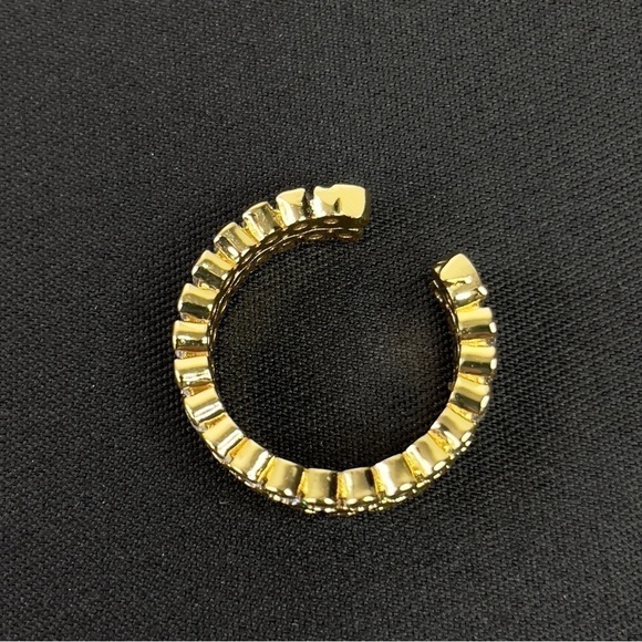 BRAND NEW Gold Plated Cubic Zirconia Wedding Band Ring Size 7 - Picture 3 of 4